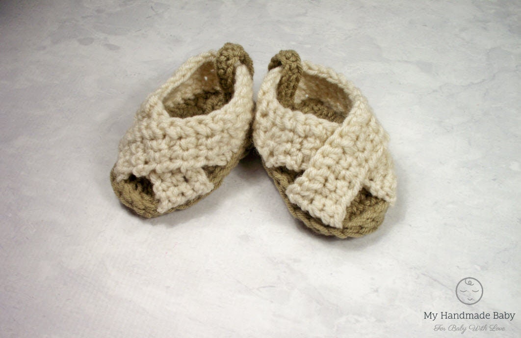 40 Baby Sandal Crochet Patterns for Sweet Summer Shoes, Gifts, and Keepsake Photos 13 Crochet Baby Sandals Pattern: Easy Booties
