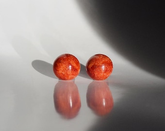 Red coral stud earrings, Earrings made of natural coral,Raw coral earrings,Red stud earrings, Raw stone,