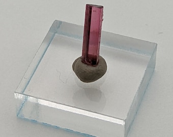 Jonas Mine Tourmaline Crystal from Brazil, .75 carat, 10 mm x 3 mm , Gem Crystal, Mineral, Jewelry Supply, Collectable