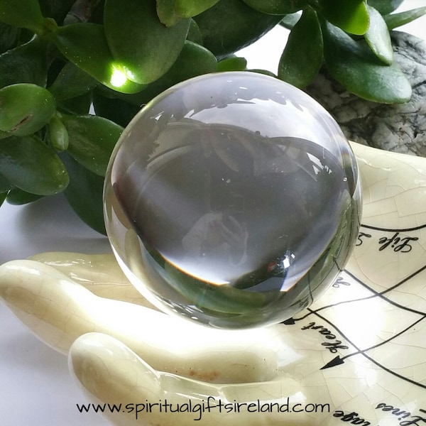 Boule de cristal - Boule de cristal transparent, sphère, boule divinatoire d'oracle avec support en verre, boîte cadeau, boule de cristal de 60 mm, spirituel holistique