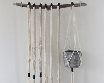 Macramé Plant Hanger / Modern Macramé / Black and white / Boho Decor / Minimal / Handmade