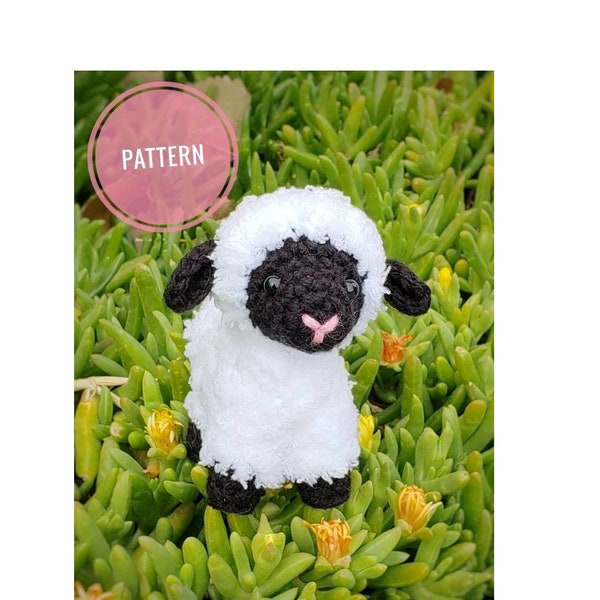 Little Easter Lamb Pattern- Sheep amigurumi pattern, crochet lamb pattern (DIGITAL PATTERN ONLY)