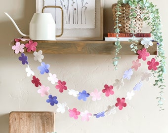 Daisy Felt Bunting | Pink and Purple Banner | Felt Flower Garland: Spring Home Decor | Birthday Garland | Photo Prop