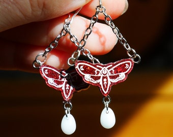 Shiny Queen Moth Earrings *Red*