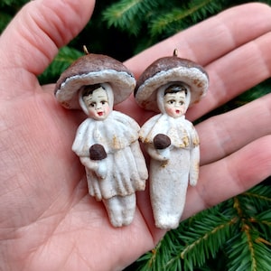 Set von zwei Mini versponnener Baumwolle Boletus edulis Pilz Skulptur Weihnachtsbaumschmuck Feengarten Steinpilz Spielzeug Penny bun Ornament
