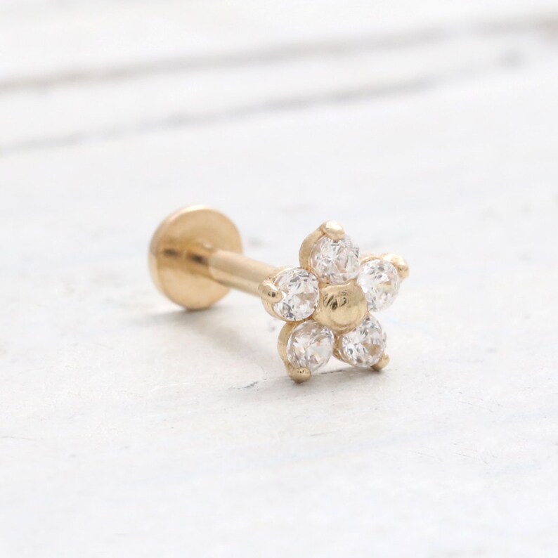 CZ Cubic Zirconia Tiny Flower Solid Gold Cartilage Internally Threaded Labret Flat Back Piercing Earring-16g 18g 1pcs Helix Conch