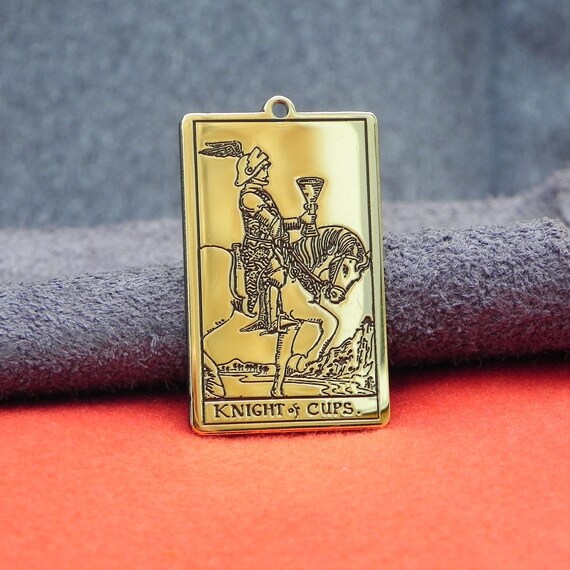 Tarot Collier Tarot Deck Carte neuf des épées Bijoux tarot Talisman