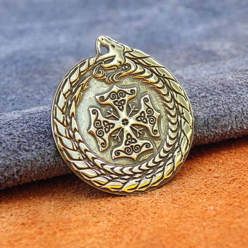 Protection from all sides of the world Symbol Protection Viking Thor/'s hammer 4 and 4 Rune Algiz Sea Kite the Viking J\u0153rmu\u014bgandr