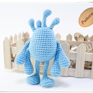 Crochet Amigurumi Blue Alient PDF Pattern/Amigurumi Strange Blue Alien/Alien Toy Pattern