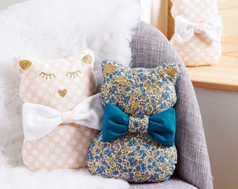 Sacha the little cat, decorative cushion