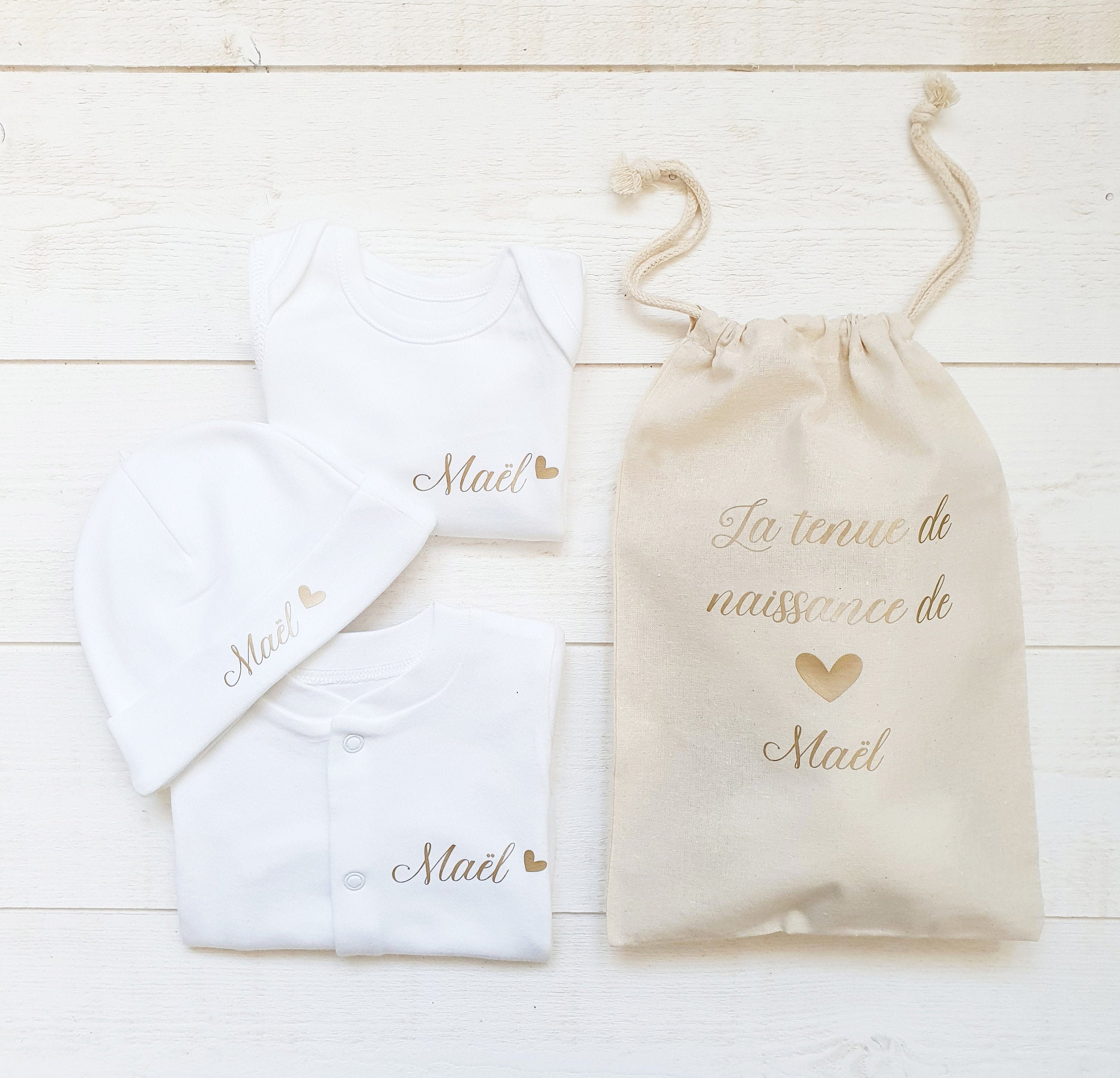 Tenue de naissance a personnaliser prenom et coeur pyjama body bonnet pochon Etsy France