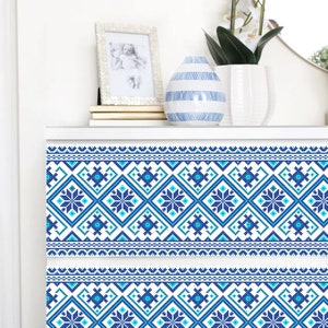Sticker IKEA Malm dressoir met Oekraïens volkspatroon, stickers Ikea dressoir, Malm contactpapier, dressoir Hack DIY, stickers dressoir voor slaapkamer