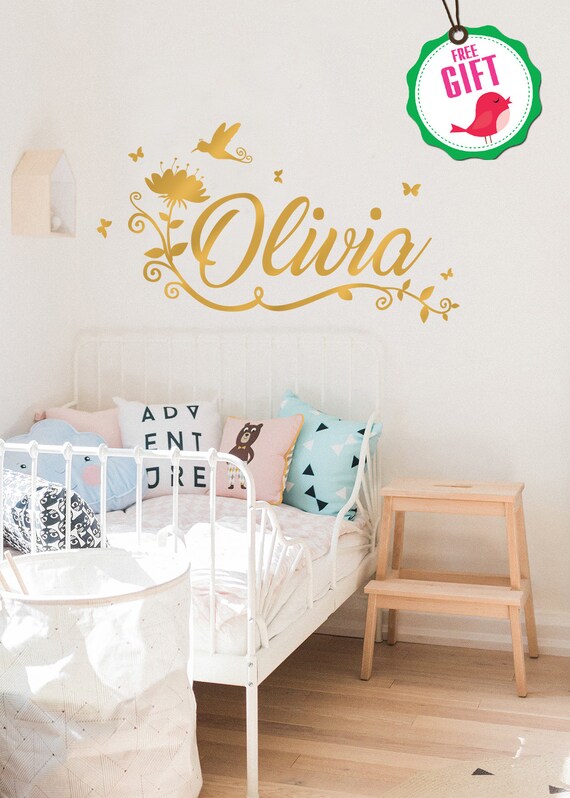 Déco Murale Prénom Fille Avec Fleurs, Sticker Vinyle Personnalisé, Chambre Bébé