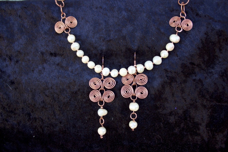 in white Pearl set