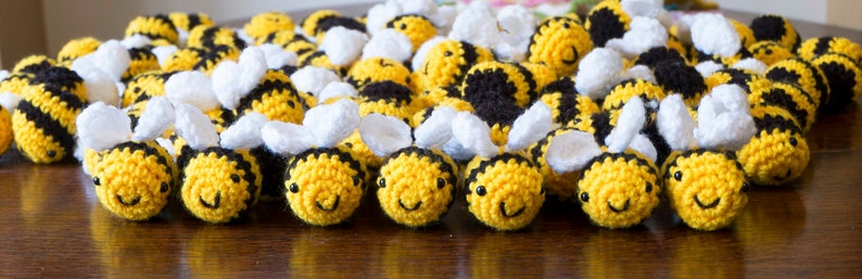 bee gift bee charm love gift for her gift for him personalised keyring valentines gift box keepsake party favor cute gift anniversary gift