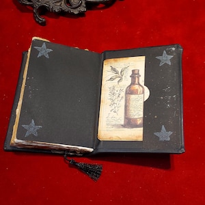 Grimorio o libro de hechizos de brujas de cuero negro imagen 17