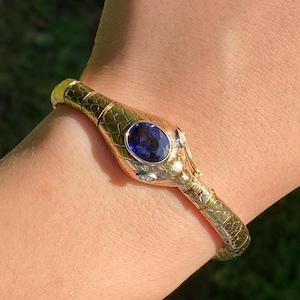 Pulsera articulada vintage de serpiente en oro de 16 quilates, zafiros y diamantes