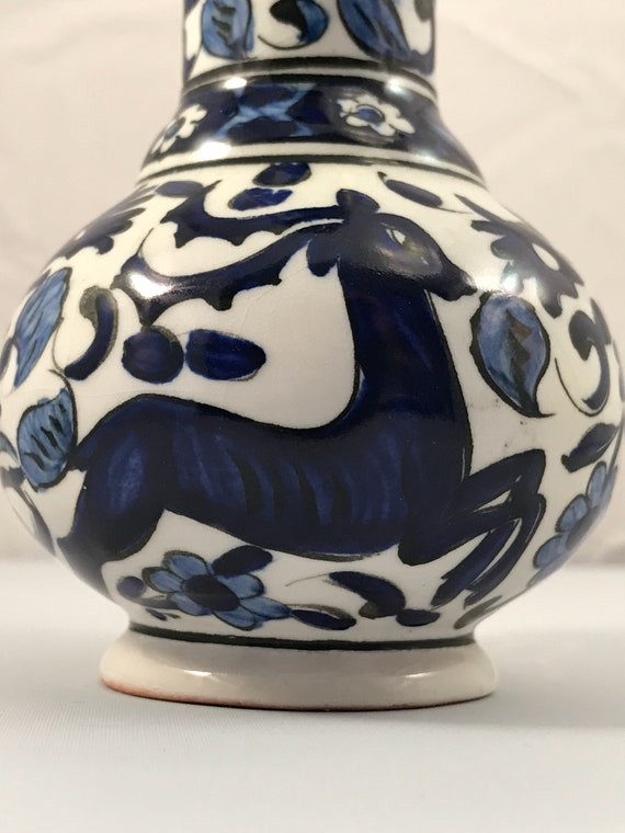 rhodes a la main grece ceramique ikaros pichet fleuri etsy coloriage anime pikachu