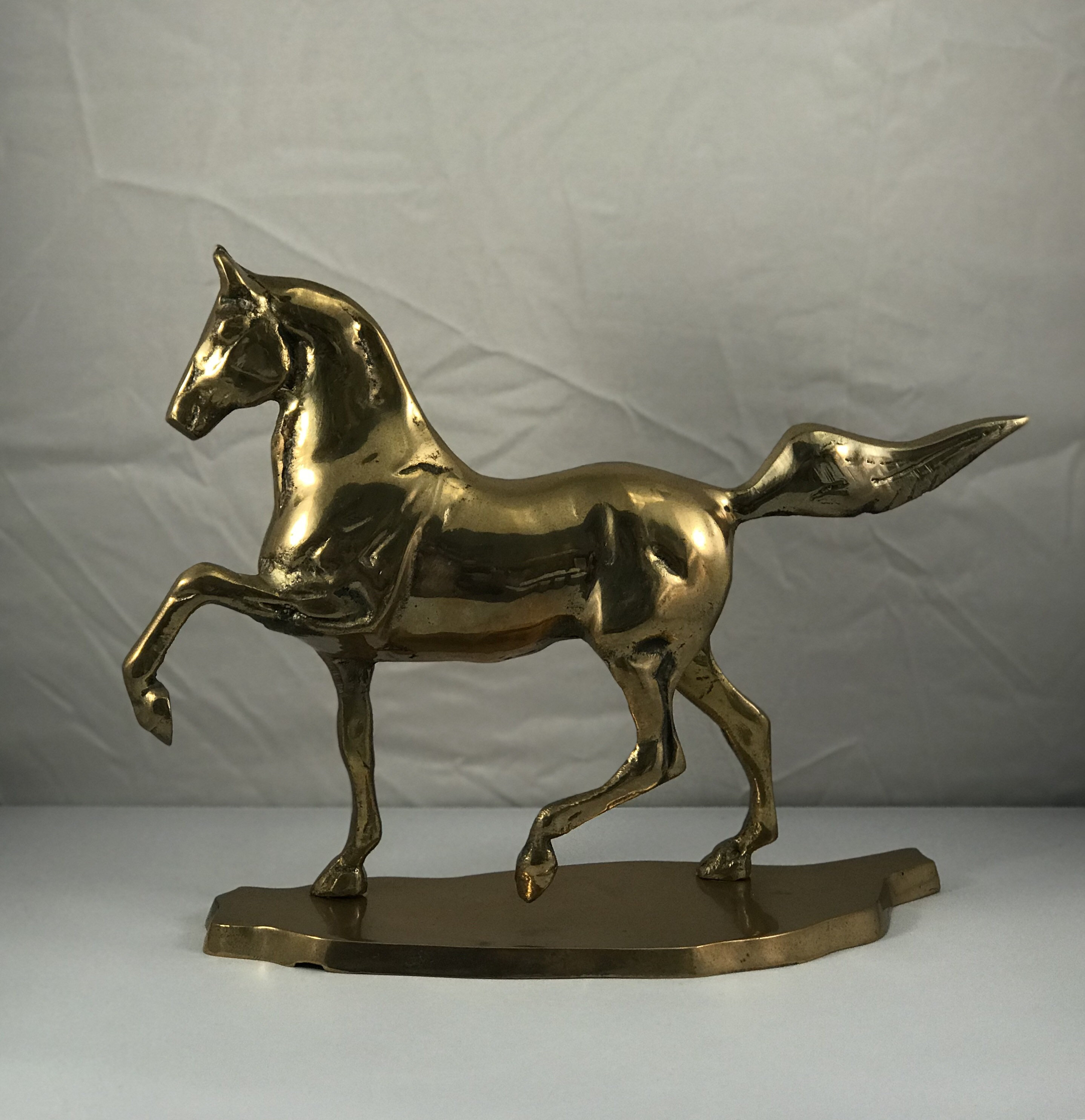 collectable horse statues