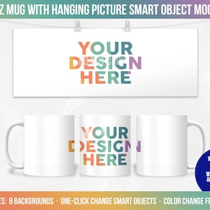 Puede incluir: Maqueta de una taza blanca de 11 onzas con un marco de imagen colgante. La taza y el marco están en blanco y listos para ser personalizados. El texto "YOUR DESIGN HERE" se muestra tanto en la taza como en el marco. La imagen incluye 8 fondos, objetos inteligentes de cambio con un solo clic y funciones de cambio de color. Funciona con programas de arte de navegador web gratuitos como Photopea.
