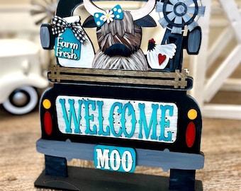 Interchangeable Highland Cow Truck Wood | Wooden Truck Decor | Highland Cow Truck Sign | Highland Cow Home Decor | Holiday Decor