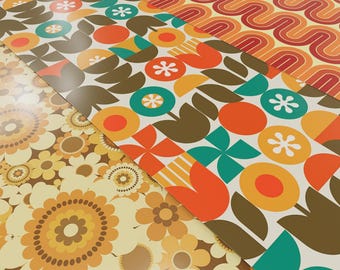 Sixties, Seventies Floral Patterned Retro Wrapping Paper (50CM x 70CM)