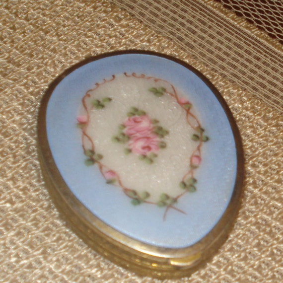 Vintage La Mode Guilloche Compact