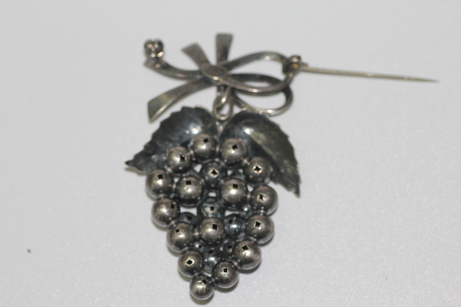 Vintage Sterling Silver Grapes Brooch Pin Etsy