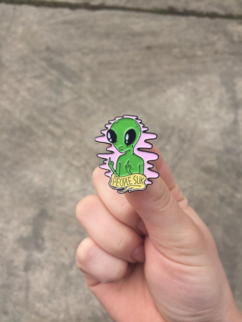 Alien Enamel Pin | Etsy