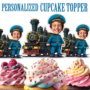 Pode incluir: Toppers de cupcake personalizados com um comboio de desenho animado com um condutor a usar um uniforme azul. O rosto do condutor pode ser personalizado com uma fotografia. Os toppers são perfeitos para uma festa com tema de comboios.