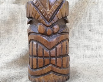 Tiki schnitzen