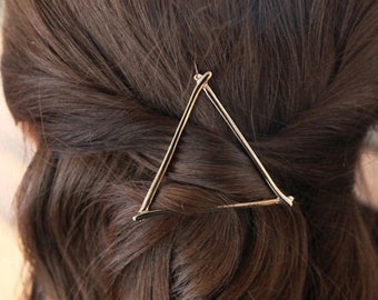 Silver / Gold Triangle Geometric Hair clip, Minimalist Hair Accessory, Beautiful Hair Stylish Hair Clip