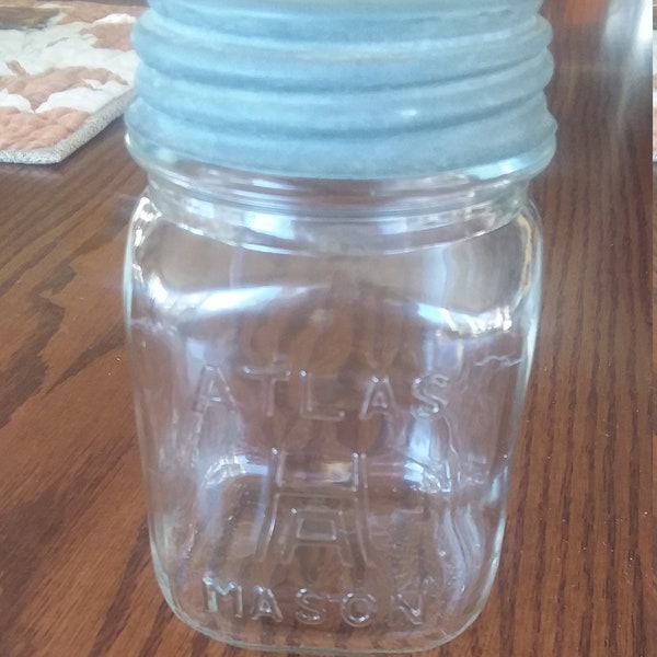 Hazel Atlas - Atlas Mason Pint Canning Jar w/Zinc Lid