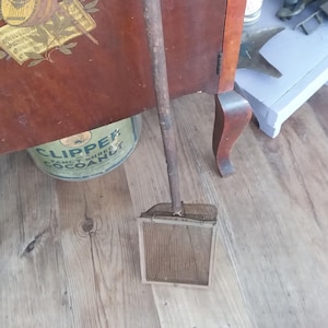 Popcorn Popper - Primitive