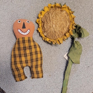 Stuffed Primitive Scarecrow & Cloth Sunflower