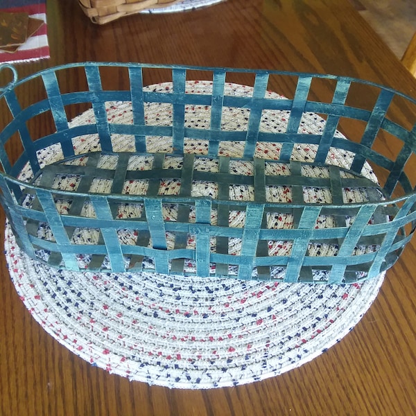 Metal Woven Planter/Flower Pot Holder Basket