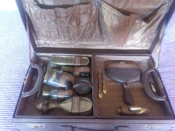 Antique French Ostrich Leather Folding Vanity Case with 15 Implements, –  Antiques & Uncommon Treasure