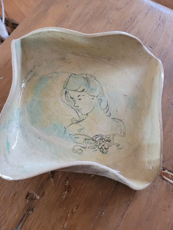 vintage signed bay pottery Gem