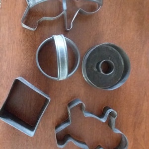 Cookie Cutters - Set of 5 Tin Cookie Cutters