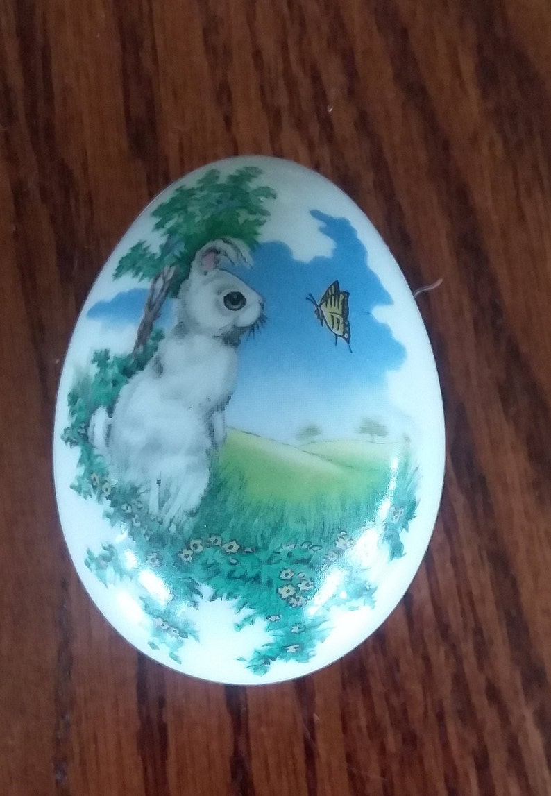 Vintage Franklin Porcelain Easter 1981 Trinket Box