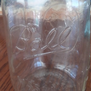 Ball Mason Sculptured Glass Quart Jar w/Zinc Lid - Embossed w/Vegetables