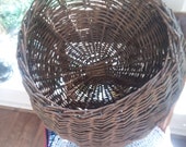 Woven Primitive Grapevine Pocket Basket