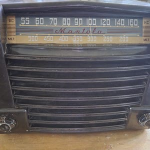 Radio de sobremesa Mantola a válvulas - Baquelita marrón