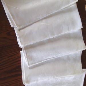 Chrysanthemum Design Napkins 15&quot; x 16&quot; - Vintage Set of 5 White Cotton Damask