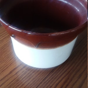 McCoy Oven Proof 1265  Brown & Cream 2 1/2 Quart USA Casserole
