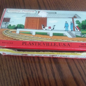 Plasticville USA Loading Platform #1620 - Model RR Accessory O to S Gauge