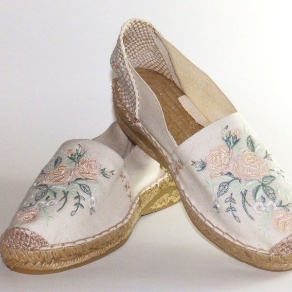 shelbury women's embroidered espadrilles