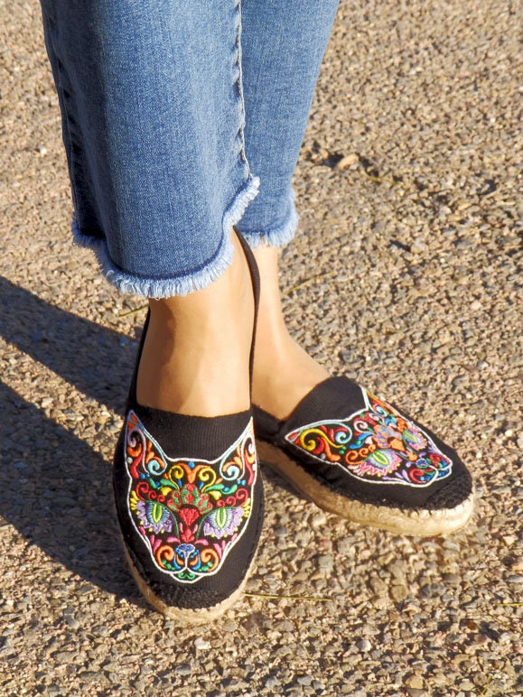 Black embroidered Espadrilles. Mexican Cat. Organic cotton. | Etsy