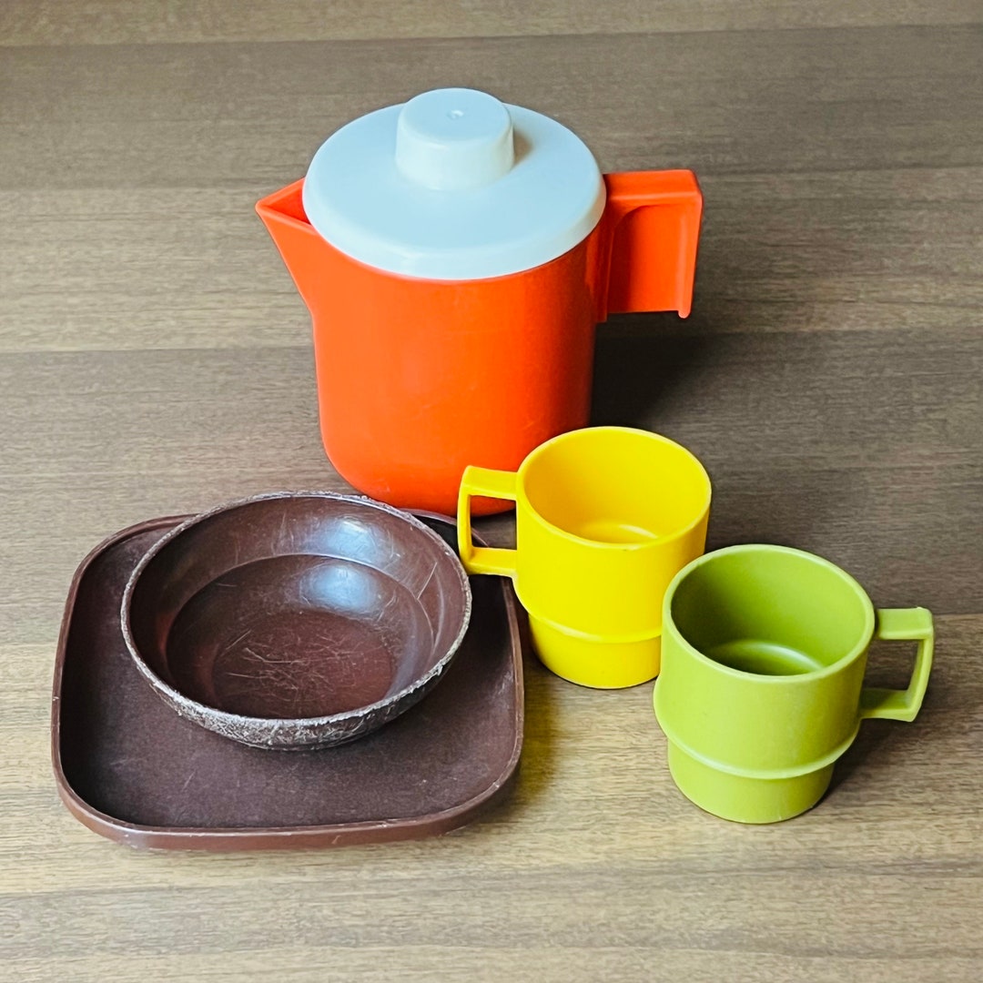 Mini Kids Tupperware Childrens Play Set Toy Dishes With Fisher Price Pitcher Mini Cups, Plate