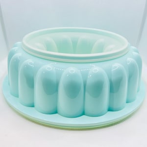 Classic Tupperware Jello Mold Ice Ring Pale Blue #1201 1202 1203 Vintage 3 Piece
